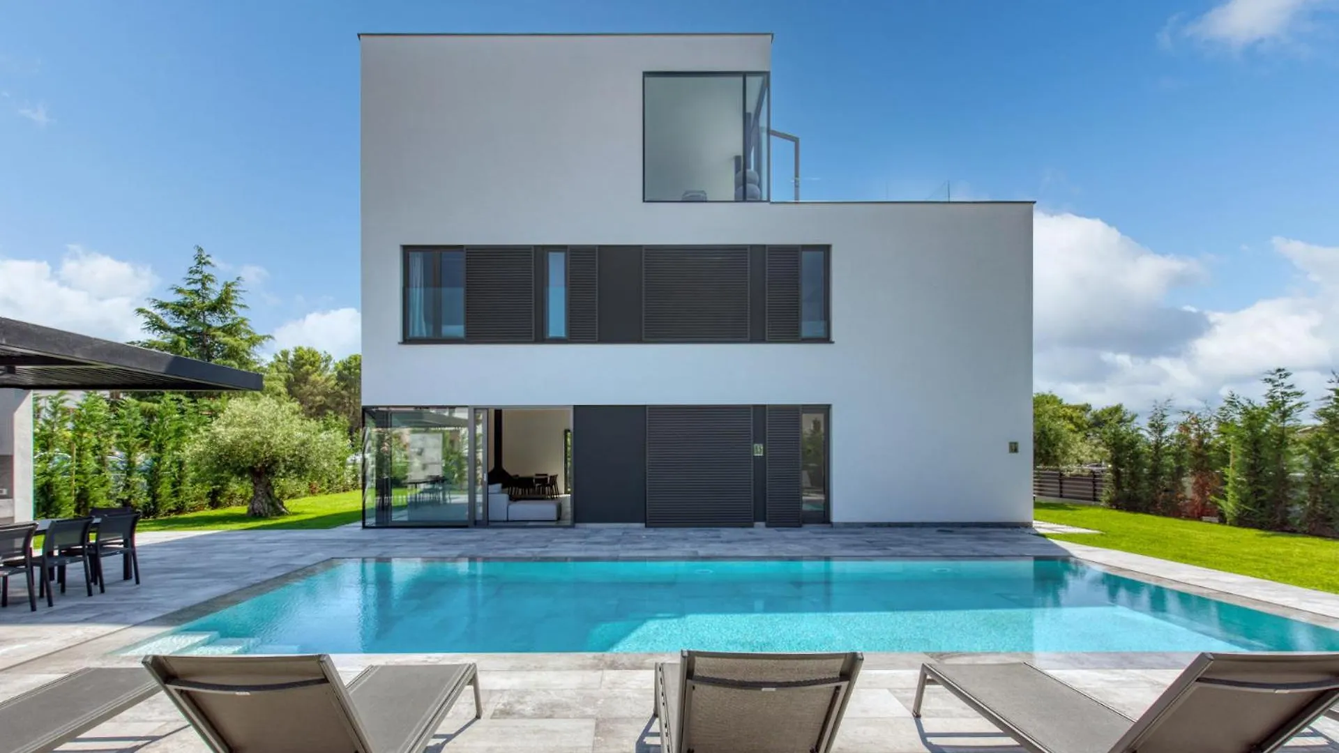 Villa A In Fazana For 8 Plus 2 Persons With Infinity Pool Only 100 Meters From The Sea 0*,